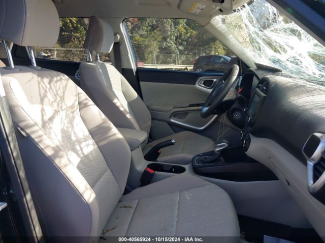 KNDJ23AU3M7787153 KIA SOUL LX