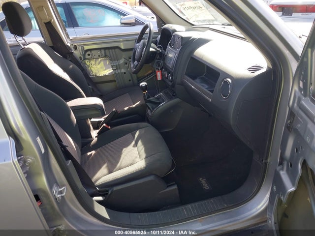 1C4NJRBB2ED810171 Jeep Patriot Sport