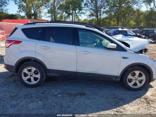 1FMCU0GXXGUA42193 Ford ESCAPE SE