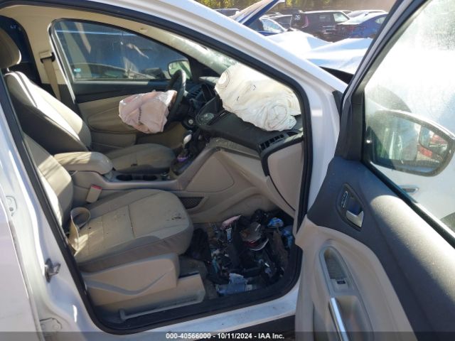 1FMCU0GXXGUA42193 Ford ESCAPE SE