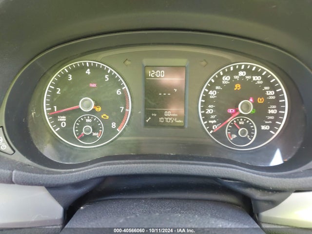 1VWAT7A39FC040966 Volkswagen Passat 1.8t S