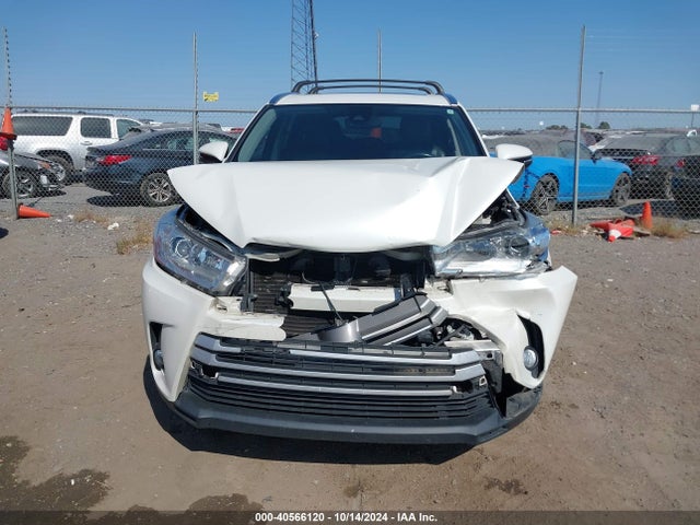 Toyota Highlander Xle 2017 5TDKZRFH4HS524972 Image 12