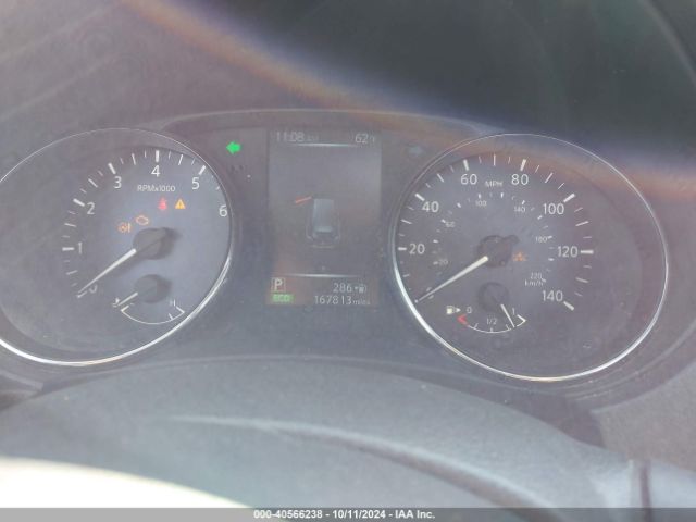 JN8AT2MV4HW273212 Nissan Rogue Sl