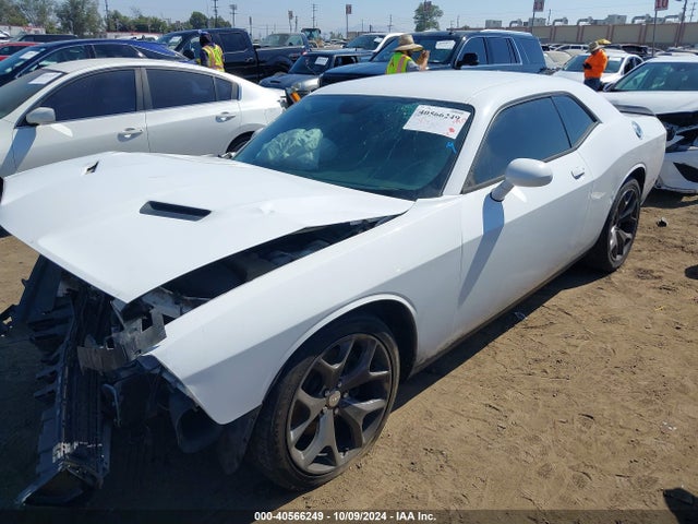 Dodge Challenger Sxt 2015 2C3CDZAG3FH740359 Image 2