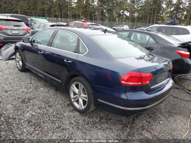 1VWBT7A31FC067843 Volkswagen Passat 1.8t Se