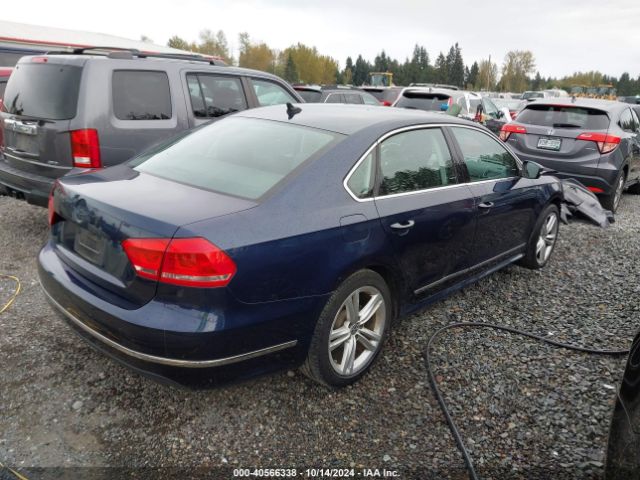 1VWBT7A31FC067843 Volkswagen Passat 1.8t Se