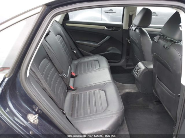 1VWBT7A31FC067843 Volkswagen Passat 1.8t Se