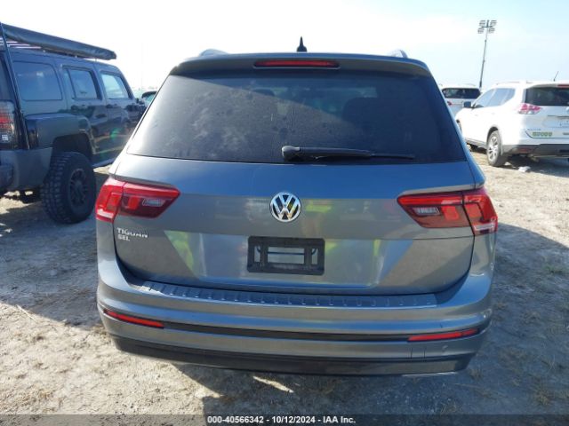 3VV3B7AX5KM106988 Volkswagen Tiguan 2.0t Se/2.0t Sel/2.0t Sel R-line/2.0t Sel R-line Black