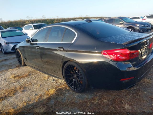 2018 BMW 540I WBAJE5C53JWA92570 Photo 2