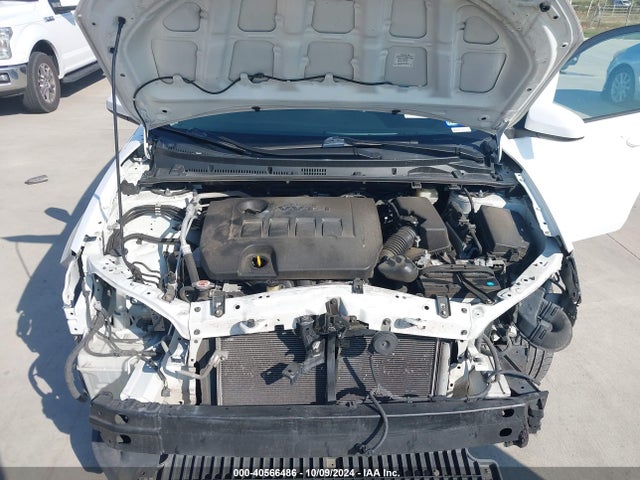 Toyota COROLLA LE 2018 2T1BURHE5JC070778 Image 10