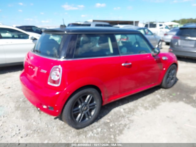 2011 MINI COOPER WMWSU3C55BT099032 Photo 3