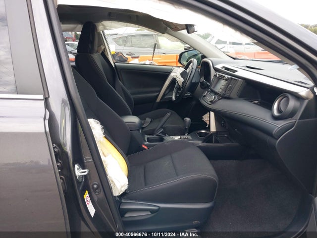 JTMRFREV6JJ727850 Toyota Rav4 Adventure/xle