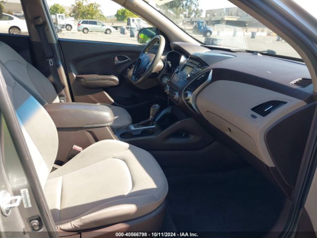 KM8JT3AF8EU881848 Hyundai TUCSON GLS