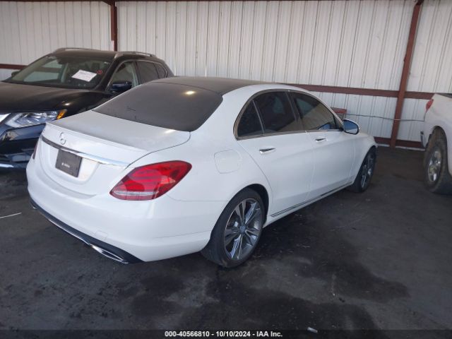 55SWF4JB5FU095891 Mercedes-Benz C 300 Luxury/sport