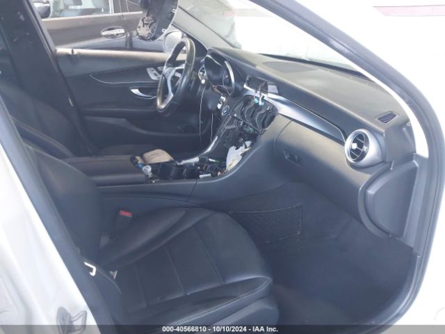 55SWF4JB5FU095891 Mercedes-Benz C 300 Luxury/sport