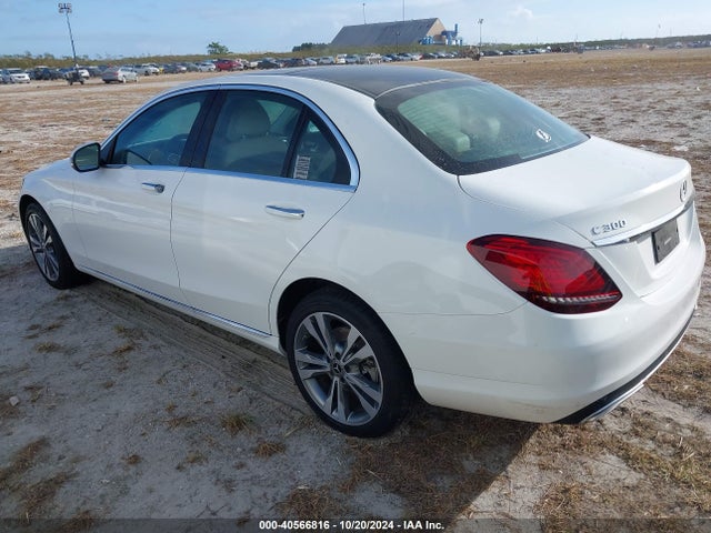 W1KWF8EB1MR621224 Mercedes-Benz C 300 4matic