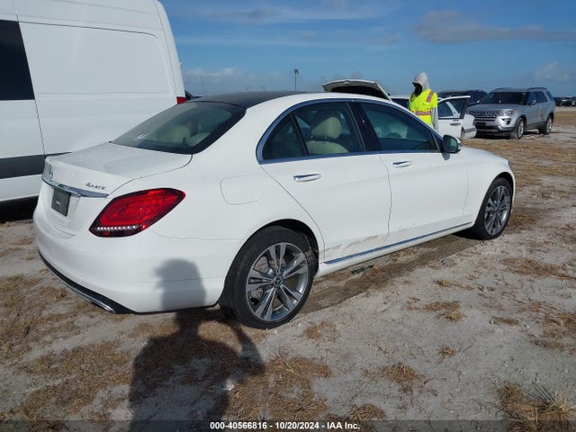 W1KWF8EB1MR621224 Mercedes-Benz C 300 4matic