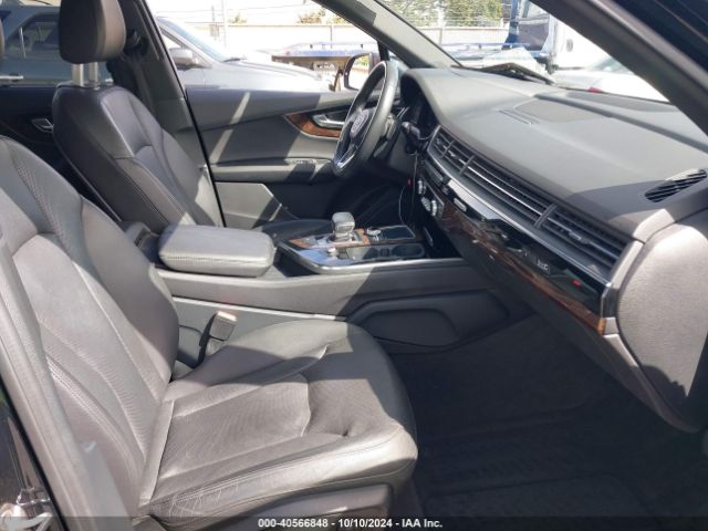 WA1VAAF7XHD057835 Audi Q7 3.0t Premium