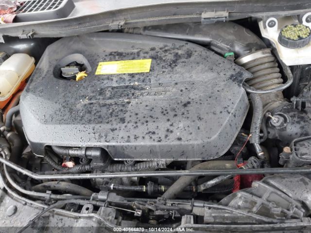1FMCU9GX0GUA94453 Ford ESCAPE SE