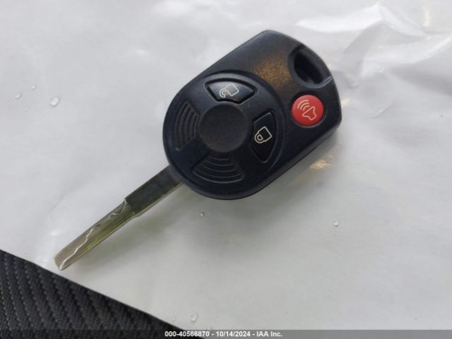 1FMCU9GX0GUA94453 Ford ESCAPE SE