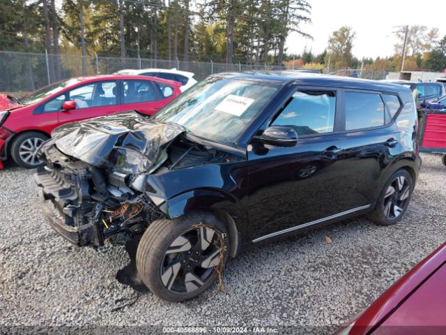 KNDJ53AU6P7845073 KIA Soul Gt-line