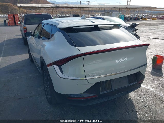 KIA Ev6 Wind 2022 KNDC34LA9N5028891 Image 3