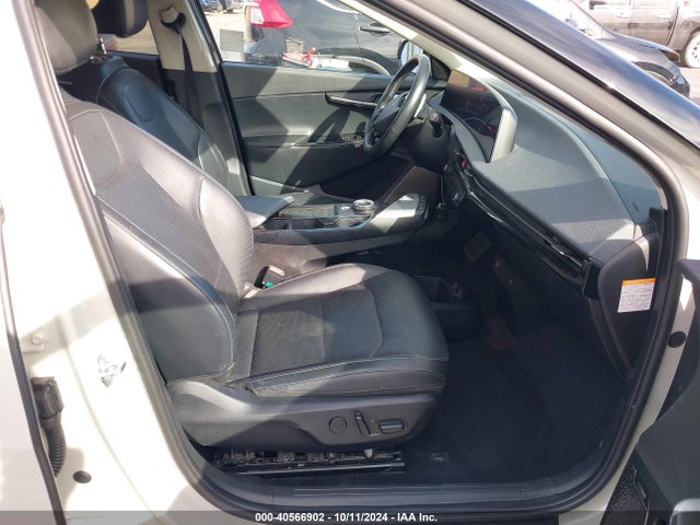 KIA Ev6 Wind 2022 KNDC34LA9N5028891 Image 5