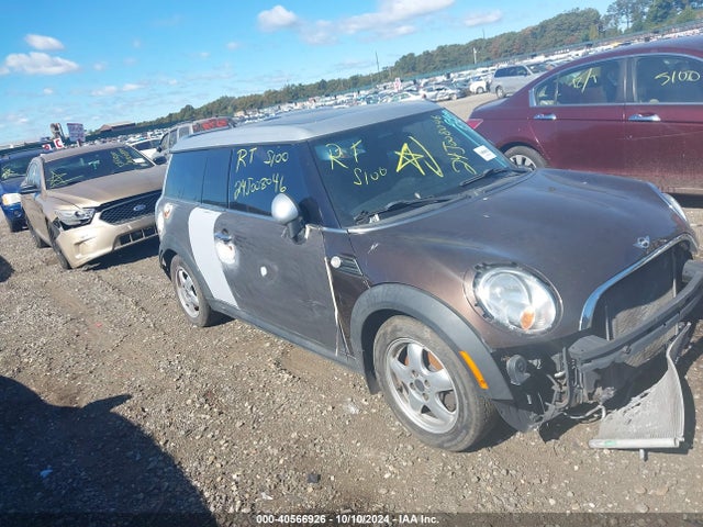 2009 MINI COOPER CLUBMAN WMWML33589TP97639 Photo 0