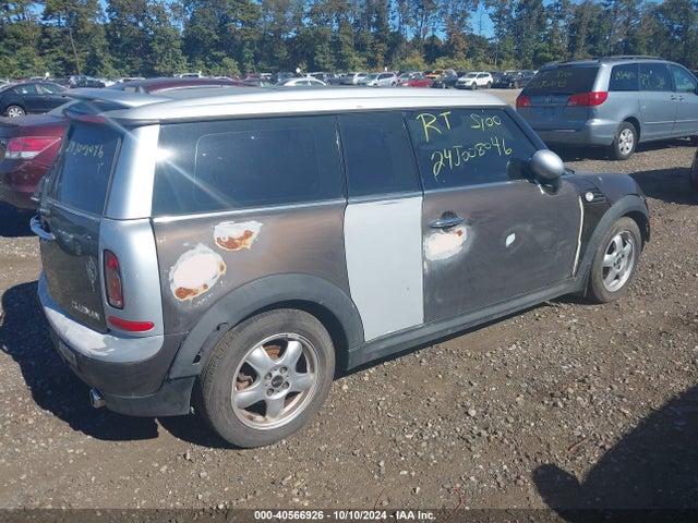 2009 MINI COOPER CLUBMAN WMWML33589TP97639 Photo 3