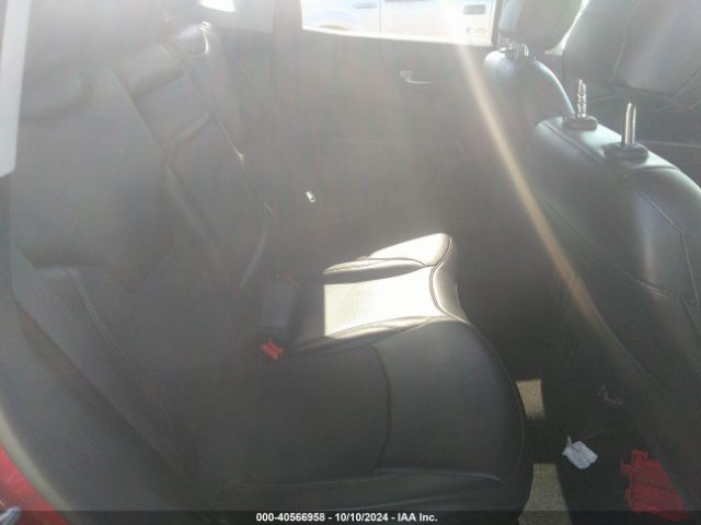 3C4NJDBB1KT678464 Jeep Compass Latitude 4x4