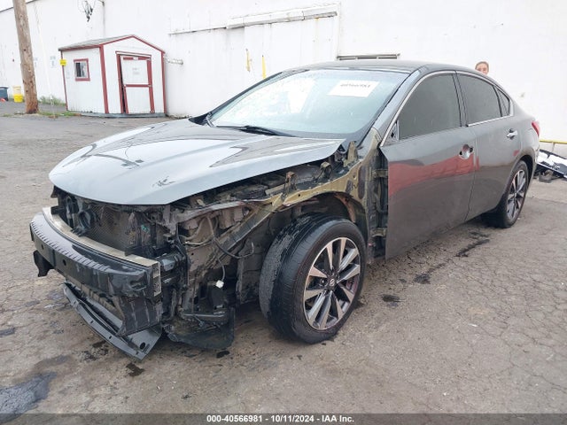 Nissan Altima 2.5 Sv 2017 1N4AL3APXHC193654 Image 2