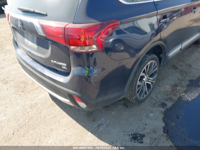 JA4AD3A3XJZ000243 Mitsubishi Outlander Sel