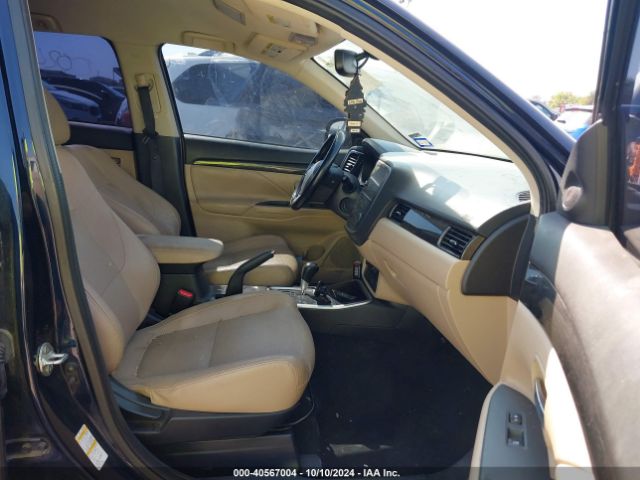 JA4AD3A3XJZ000243 Mitsubishi Outlander Sel