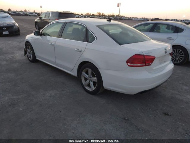 1VWAT7A30EC057055 Volkswagen Passat 1.8t Wolfsburg Edition