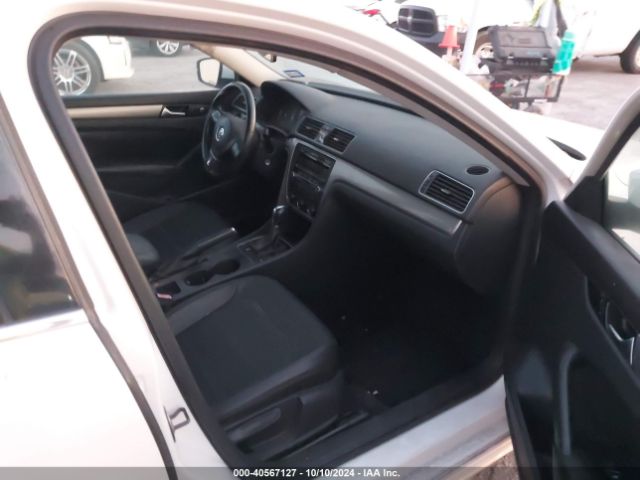 1VWAT7A30EC057055 Volkswagen Passat 1.8t Wolfsburg Edition
