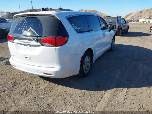 2C4RC1CG2NR109571 Chrysler Voyager Lx