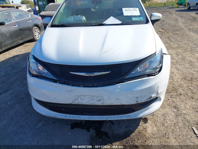 Chrysler Voyager Lx 2022 2C4RC1CG2NR109571 Image 6