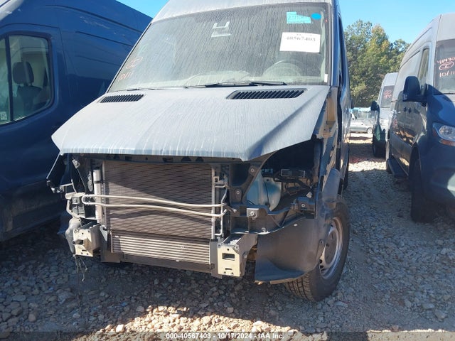 WD3PE7CD8JP632027 Mercedes-Benz Sprinter 2500 Standard Roof V6