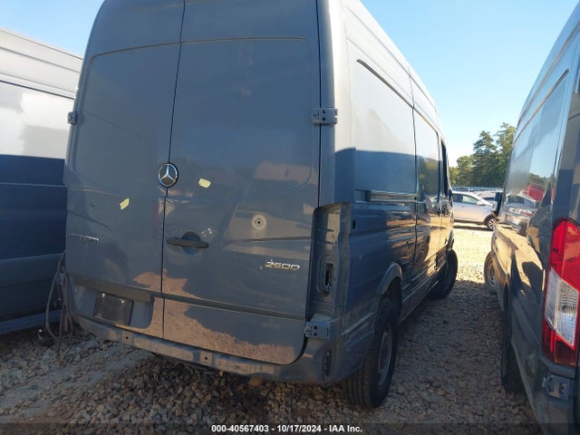 WD3PE7CD8JP632027 Mercedes-Benz Sprinter 2500 Standard Roof V6