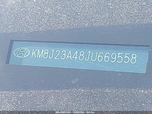 KM8J23A48JU669558 Hyundai TUCSON SE