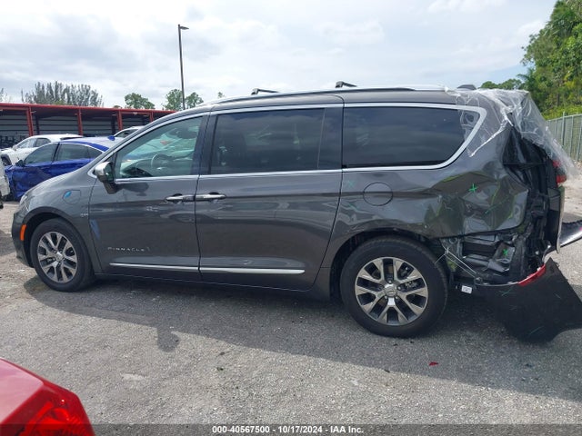 Chrysler Pacifica Hybrid Pinnacle 2022 2C4RC1N70NR222951 Image 14