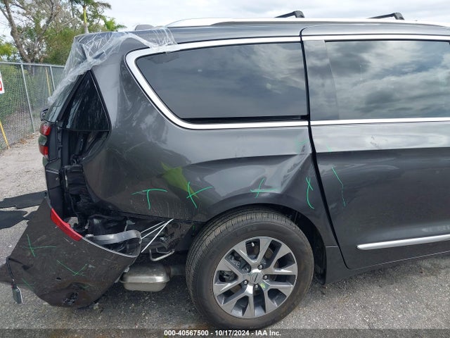 Chrysler Pacifica Hybrid Pinnacle 2022 2C4RC1N70NR222951 Image 6