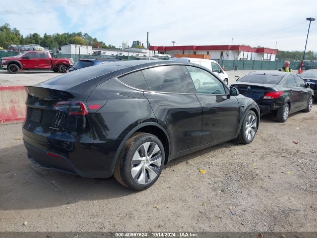7SAYGDEE7RA235097 Tesla Model Y Long Range Dual Motor All-wheel Drive