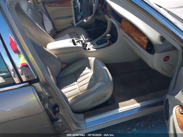 2000 JAGUAR XJ8 SAJDA14C7YLF13706 Photo 4