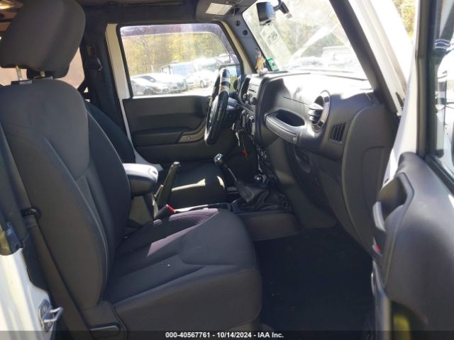 1C4AJWAG9FL757499 Jeep Wrangler Sport