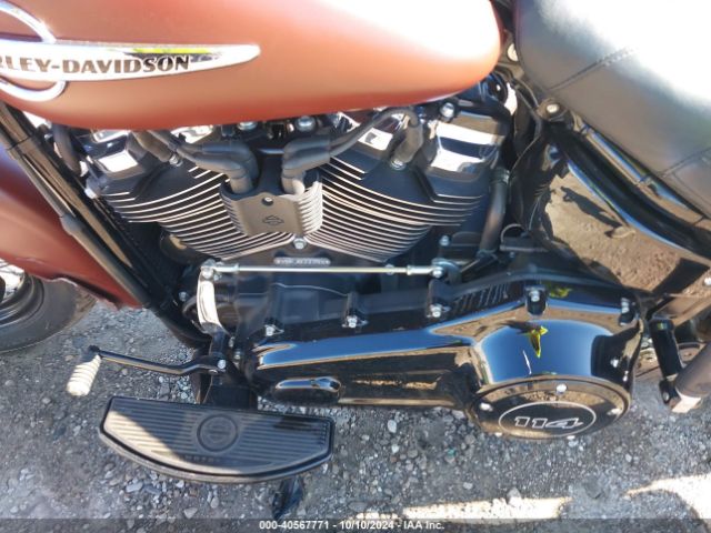 2018 HARLEY-DAVIDSON FLHCS 1HD1YBK10JC033352 Photo 8