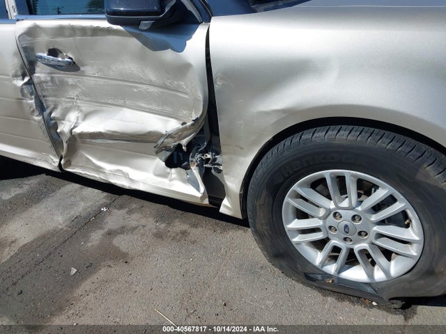 Ford FLEX SEL 2018 2FMGK5C8XJBA04530 Image 17