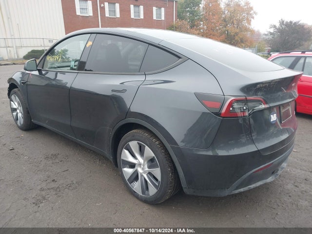 2024 TESLA MODEL Y 7SAYGDEE4RA226437 Photo 2