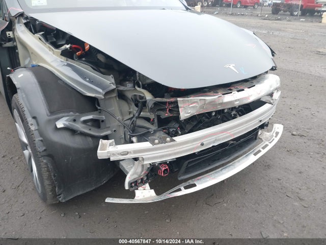 2024 TESLA MODEL Y 7SAYGDEE4RA226437 Photo 5