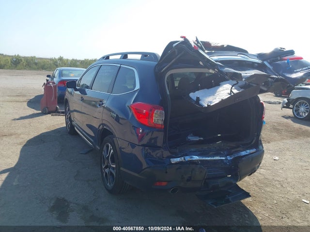 4S4WMAUD9P3452647 Subaru Ascent Limited 7-passenger